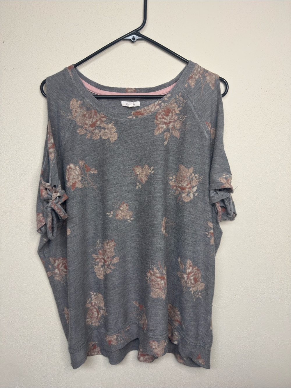 Maurices Gray Floral Tie-Sleeve Tshirt with Pink Floral Accents